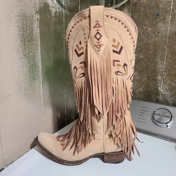 Ladies Cowboy Boots - Picture 3 of 9